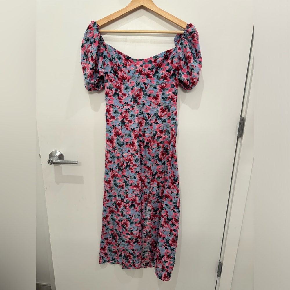 FLORAL DRESS WITH SLIT
